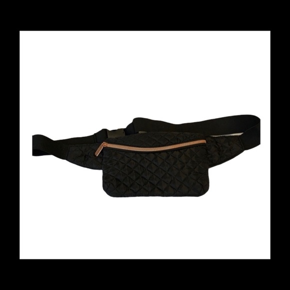 Handbags - 🆕wot ACTIVE || fanny pack